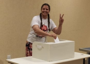 Suzi Silva tem bacharelado em Direito e pós-graduação em Direito de Estado