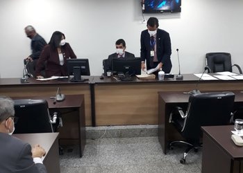 A matéria aprovada na CCJ agora segue para a Comissão de Finanças e para a Comissão de Saúde