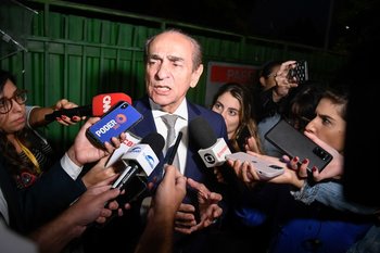 Marcelo Castro fala à imprensa, depois de se reunir com o vice-presidente eleito, Geraldo Alckmin, com representantes da equipe de transição e com lideranças partidárias 