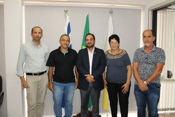 Carlos Humberto recebeu a presidente da Assinconto, Leila Miranda Muradás, acompanhada do seu vice presidente e dos seus diretores 