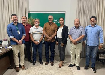 Paulo Carneiro (c) sinalizou positivamente para atender as demandas apresentadas