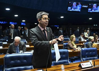 Para o autor da PEC, Randolfe Rodrigues, o saneamento básico é tão fundamental como o direito de ir e vir 