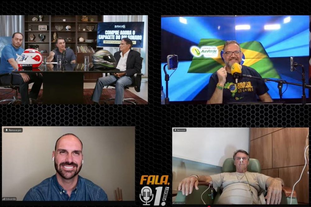 Ex-presidente Jair Bolsonaro (PL) durante live no hospital com seus filhos Carlos, Eduardo e Flávio Bolsonaro com o piloto Nelson Piquet 
