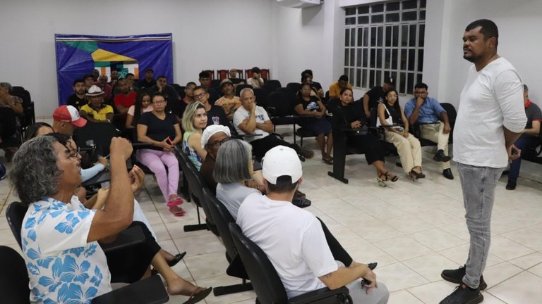 Categoria da cultura em reunião. 