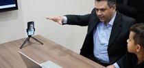 | Alexandre Hilbert/Podemos 