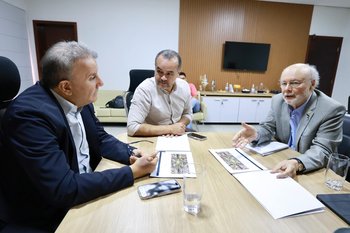 Eduardo (e) reuniu-se com uma das maiores autoridades mundiais em obras subterrâneas