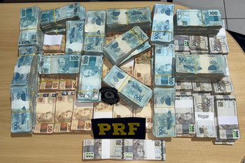Dinheiro estava em veículo. 