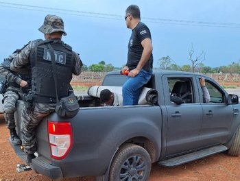 Após os crimes, em 2023, o jovem foi preso em região de mata na zona rural de Porto Nacional.