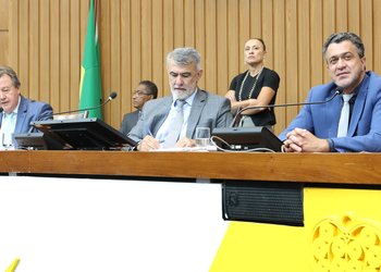 Mesa diretora da Assembleia Legislativa