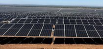 Usina Fotovoltaica Hélio Valgas, em Várzea da Palma/MG, tem capacidade instalada de 662 megawatt-pico e conta com mais de 1,2 milhão de painéis|Divulgação/Segov-MG