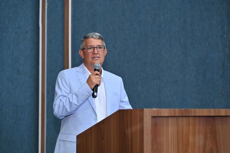 Presidente da ATM, Big Jow. 