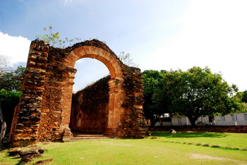 Igreja de Nossa Senhora do Rosário dos Pretos revela história e atrai turistas. 