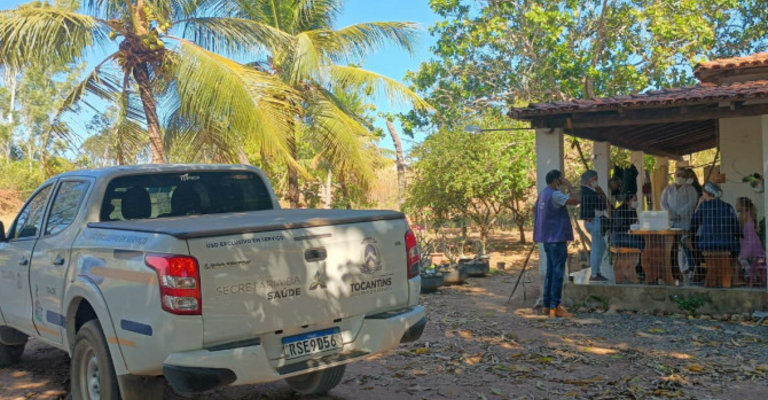 Equipes de saúde visitaram residências em Campos Lindos durante ações de busca ativa e verificação vacinal.|Divulgação SES/TO