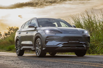 O BYD Song Plus, lançado em 2022, é historicamente o SUV híbrido plug-in mais vendido do Brasil.