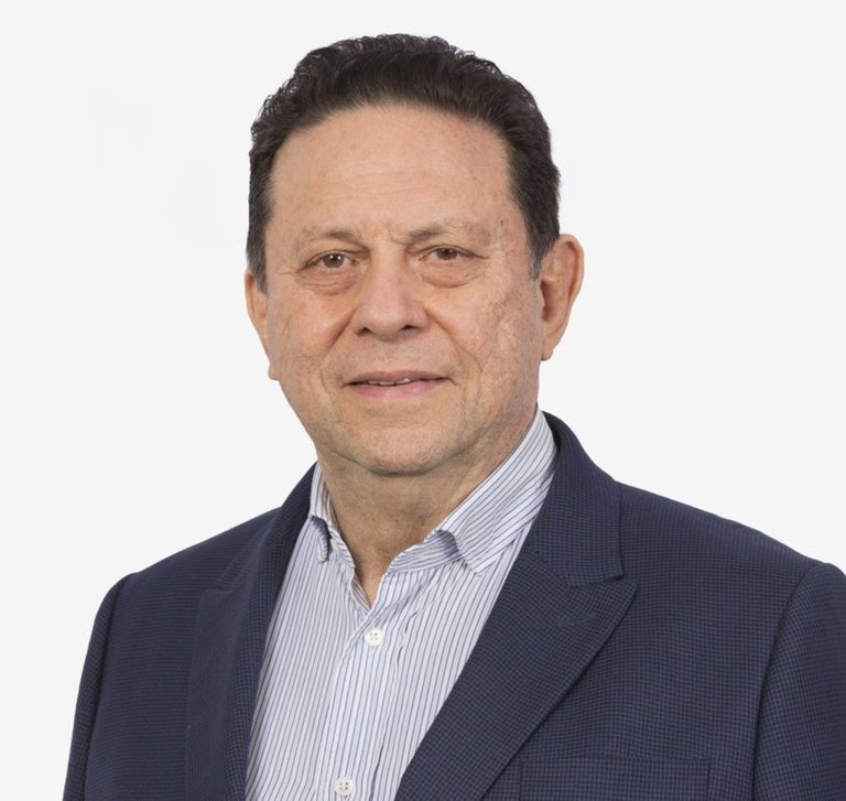 João Guilherme Sabino Ometto é engenheiro, empresário e membro da Academia Nacional de Agricultura.