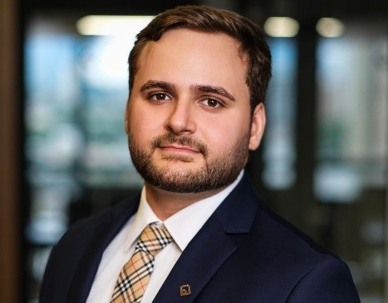 Gabriel Messias é especialista em Direito Empresarial. 