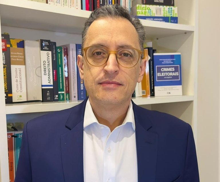 Marcelo Aith é advogado criminalista, mestre em Direito Penal pela PUC-SP
