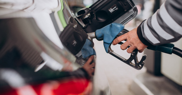 |Freepik/@senivpetro