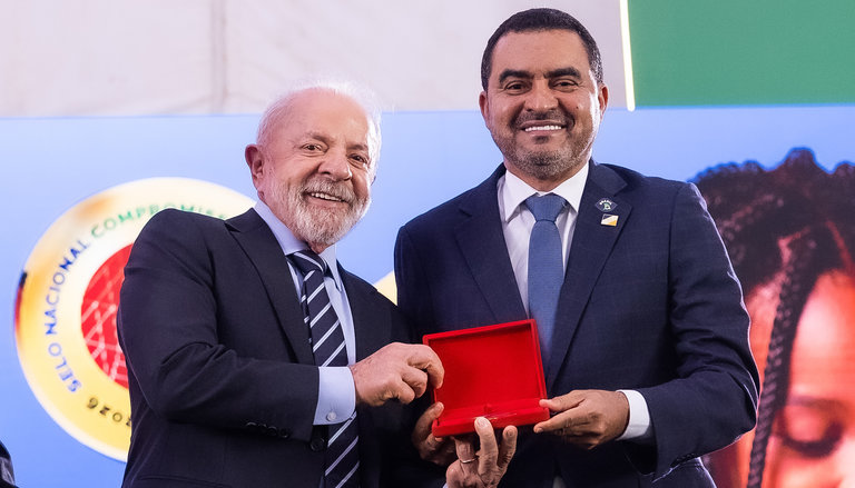 Presidente Lula entregou o prêmio ao governador Wanderlei Barbosa