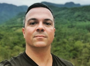 Danilo Quartiero Filho é economista, empresário e escritor.