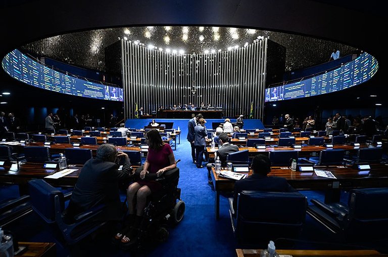MP 1.327/2025 que modificou regras para a emissão de carteira de motorista, será votada pelo Plenário 