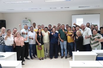 Claudia Lelis reúniu-se com articuladores políticos para traçar metas para eleições de 2026, em Palmas 