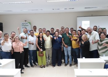 Claudia Lelis reúniu-se com articuladores políticos para traçar metas para eleições de 2026, em Palmas 