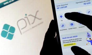 Sistemas como o Pix mostram que é possível transferir dinheiro em segundos, 24 horas por dia, com menos intermediários