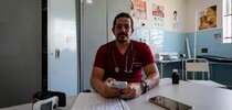 | Layo Stambassi/MCom