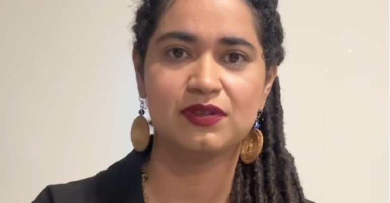 Thamires Lima, porta-voz do Coletivo Somos, anunciou a saída da base. |