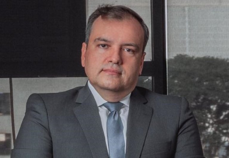 Para Arthur Rollo, a União responde pelo acesso ao local, mas município é quem controla e autoriza atividades de lazer.