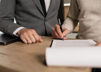 Denúncia protocolada no Cade colocou sob análise uma regra sensível para a advocacia brasileira: a inscrição suplementar 