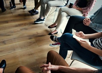 A decisão judicial determina que o município regulamente as escalas de trabalho, os períodos de folga e o regime de sobreaviso dos conselheiros tutelares.