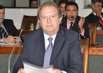 Deputado Mauro Carlesse está detido nas dependências da Assembleia Legislativa do Tocantins