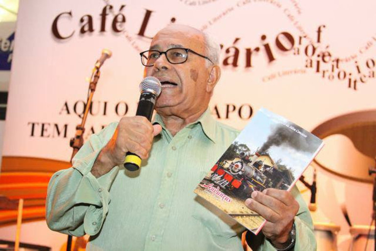 Nascido em Rio Espera, em Minas Gerais, Concesso é reconhecido como intelectual de destaque